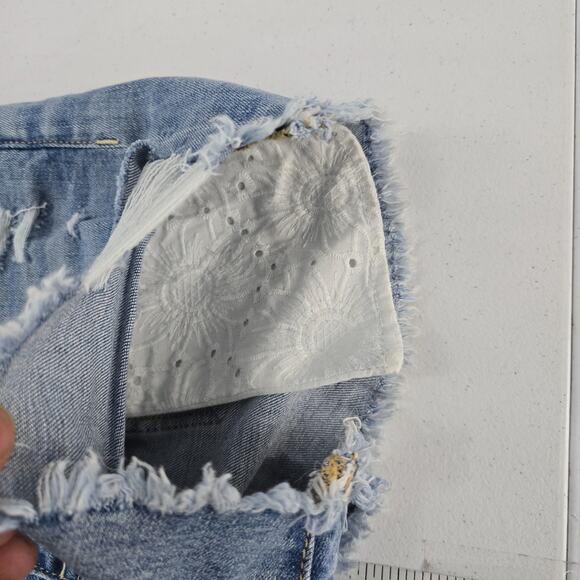 American Eagle Curvy Hi-Rise Shortie Distressed Jean Shorts Women’s Sz 4 Light - Picture 7 of 12